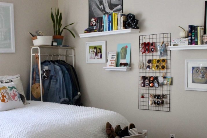 Decorate A Small Bedroom