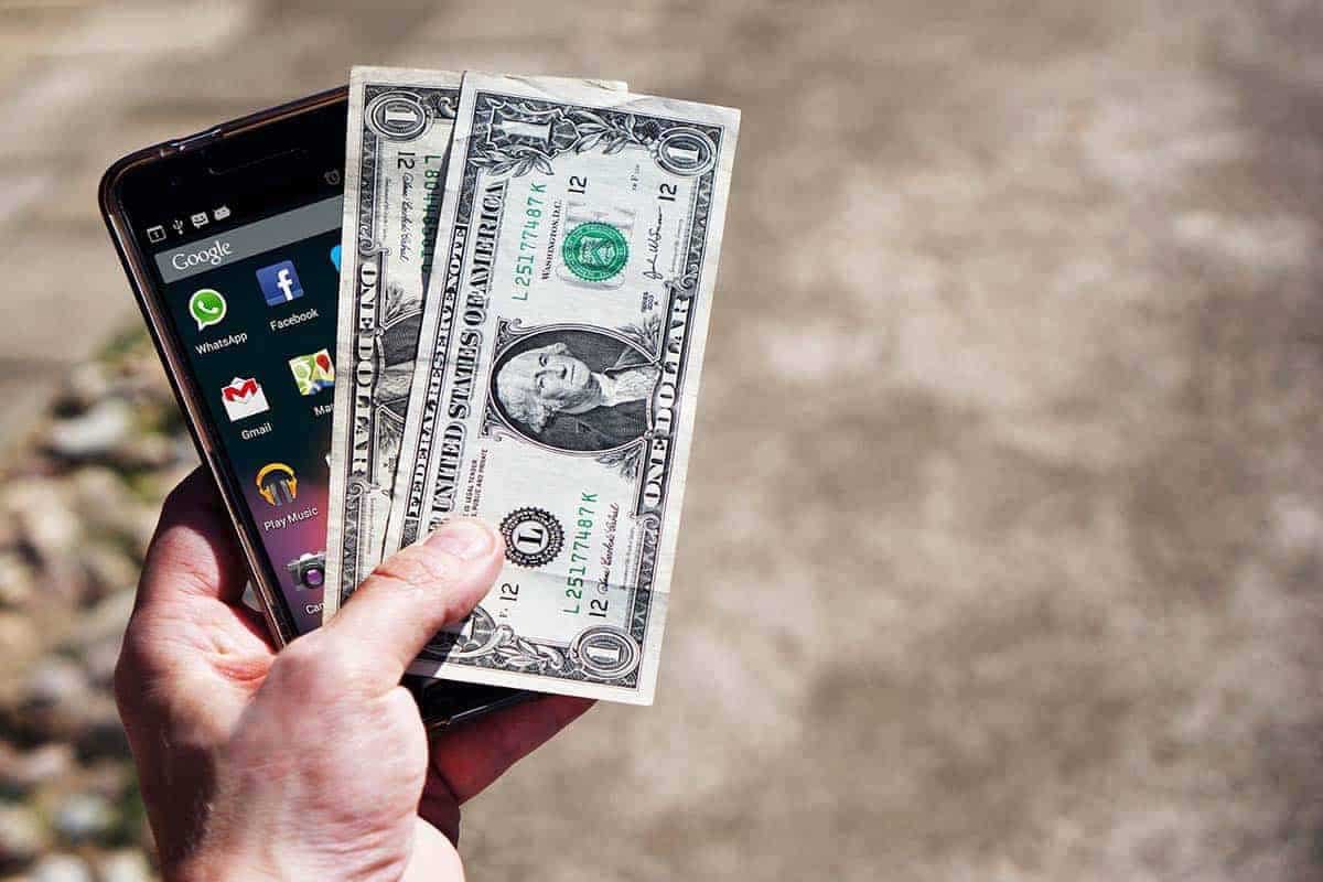 4 lucrativeWays to makeMoney online from your Smartphone