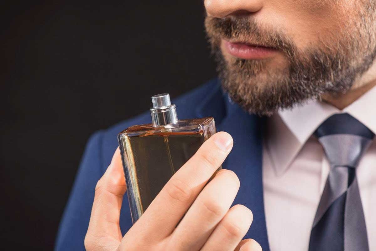 What Perfume Turns Guys on? Scents Men Crave