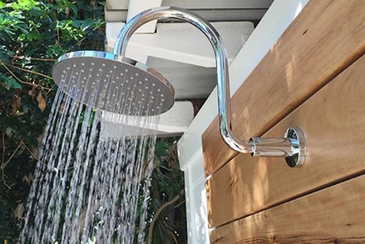 outdoor shower with hot water