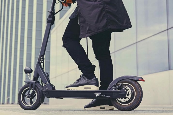 5 Features to Look For When Browsing Electric Scooters for Adults