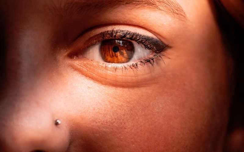 Woman-with-Nostril-Piercing