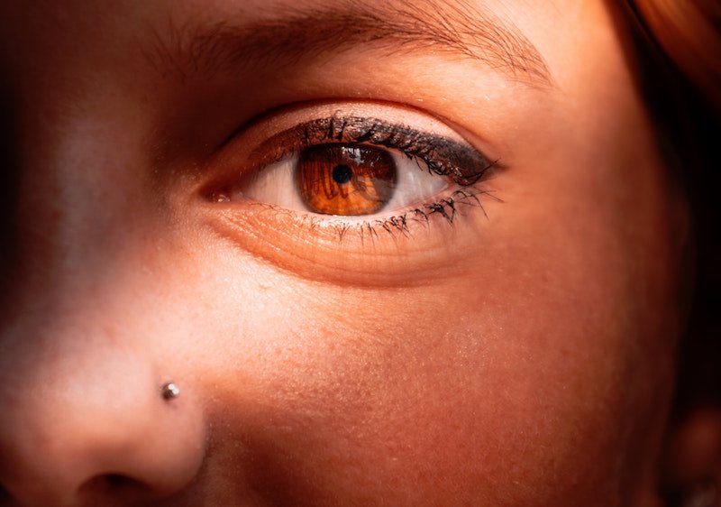 Woman-with-Nostril-Piercing
