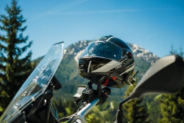 Your Comprehensive Step-By-Step Guide To Cleaning Your Dirt Bike Helmet