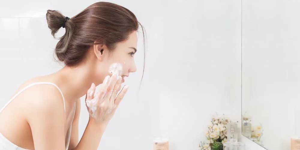 5 Essential Ingredients To Look For In Skin Care Products