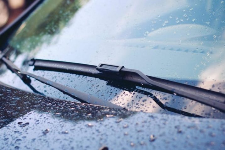 Common Problems And Solutions With Car Windshields