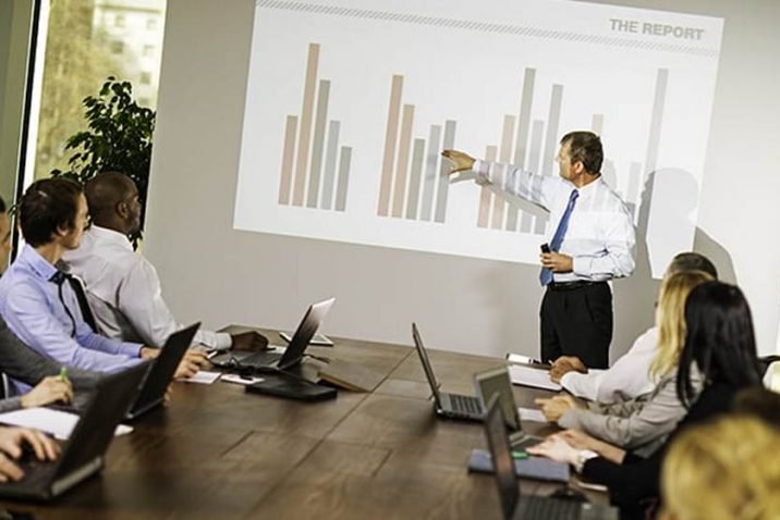 11 Efficient Tips to Make an Effective PowerPoint Presentation