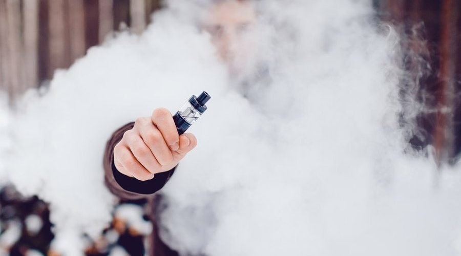 How to Get Massive Clouds Of Vapour From Your Vape To Look More Stylish