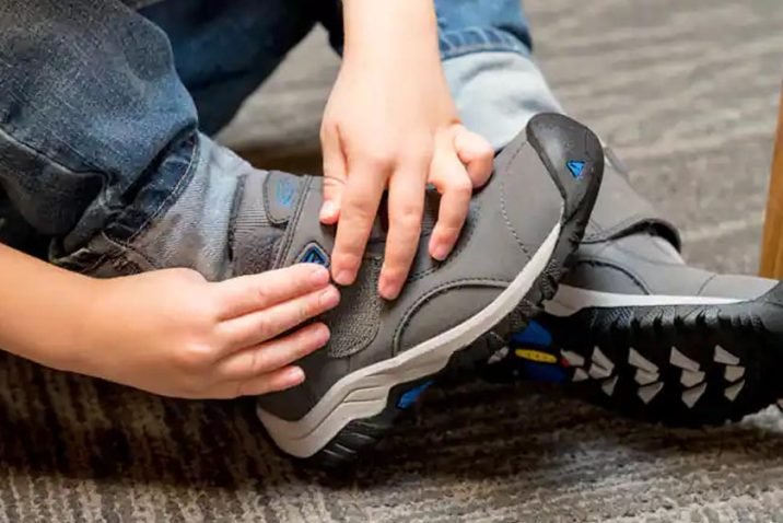 Signs it is time to buy new shoes for your little kid