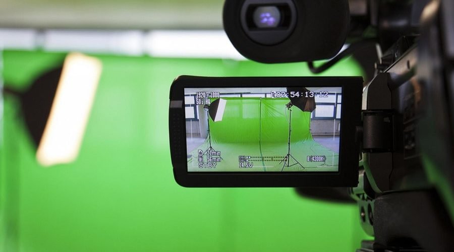 The Benefits Of Using a Green Screen For Any Project