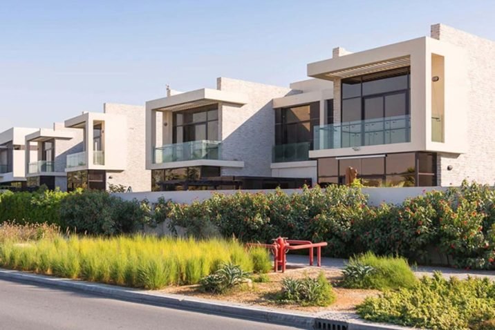 buying real estate in Damac Hills in Dubai