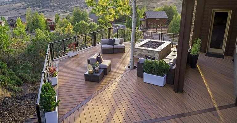 How to eliminate stains from composite decking