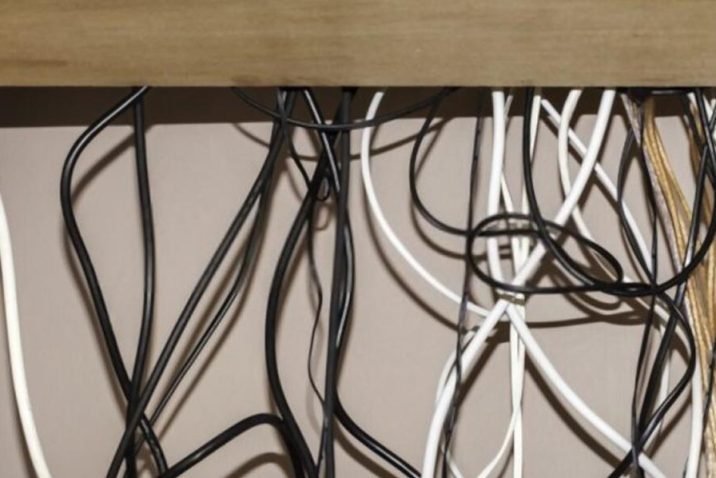 Cable Management Ideas for a Clutter-Free Workspace