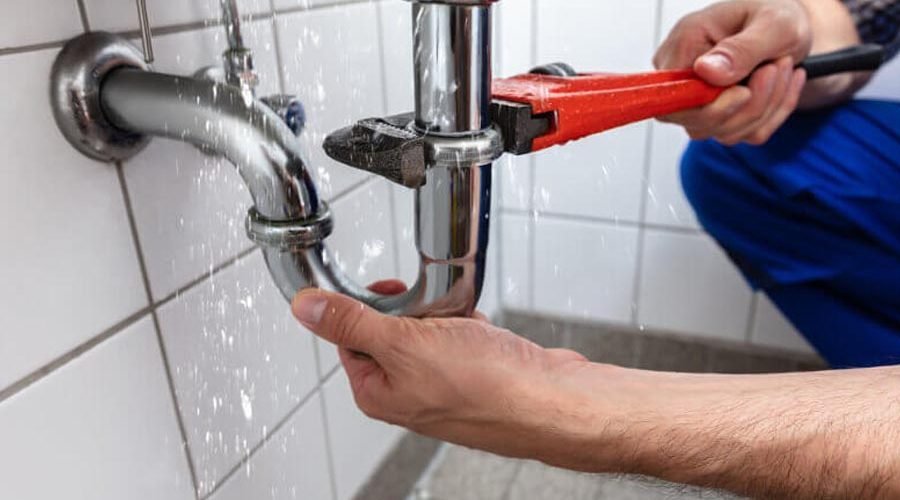 Top 8 Signs It’s Time to Call a Plumber