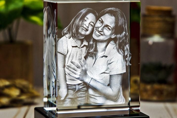 Saving Money on 3D Crystal Photo Gifts with ArtPix 3D Coupon Codes