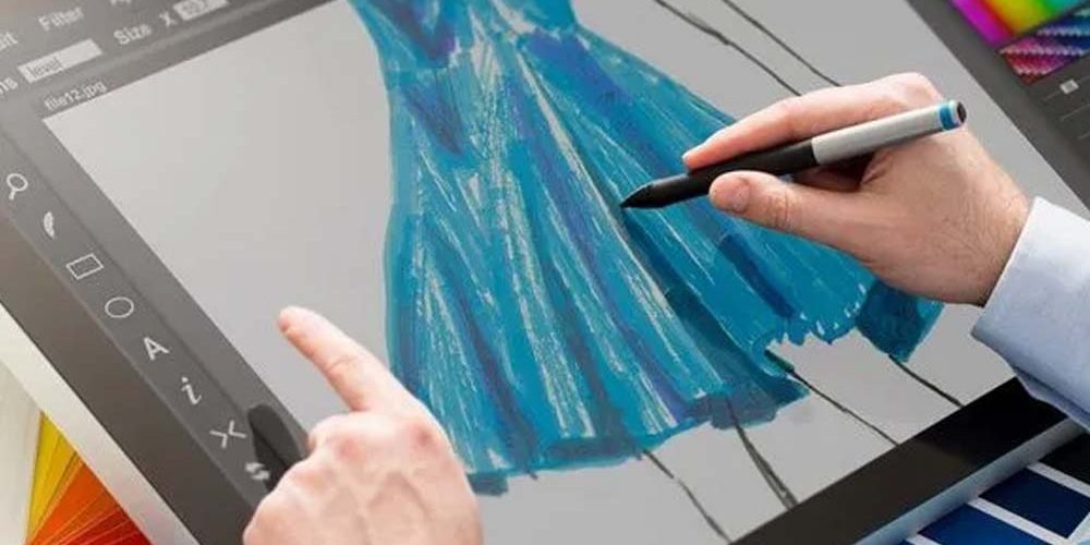 Exploring the Potential of Technology in the Fashion Industry