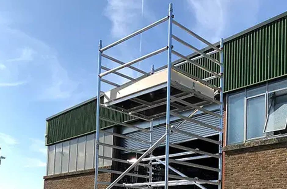 5 Reasons Why You Should Hire a Scaffold Tower for Your Next Building