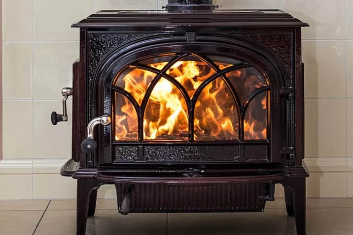 how does pellet stoves work