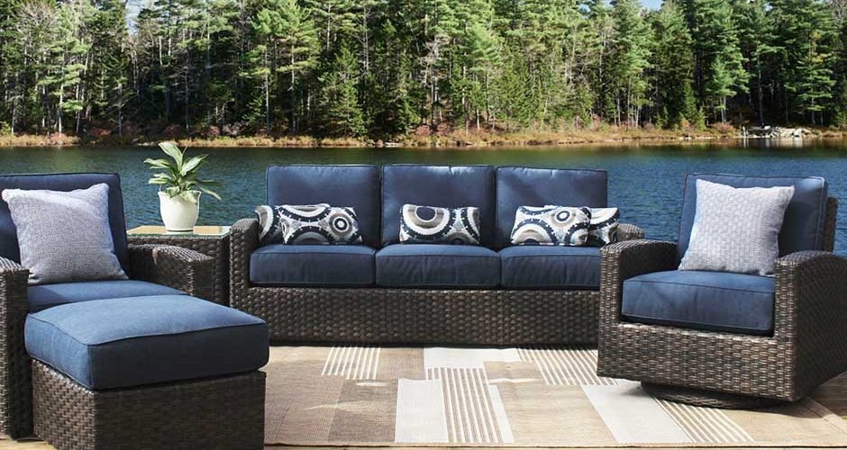 Outdoors Lounge Furniture