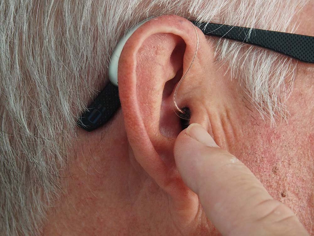 does-medicare-cover-hearing-test-hearing-aids-or-loss