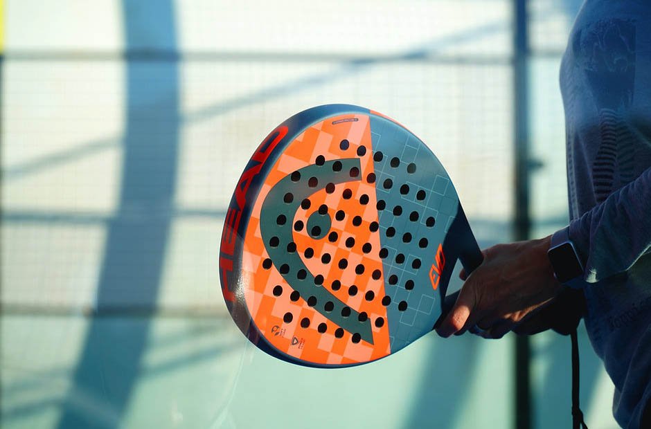 Tips for Buying the Best Padel Rackets in 2023