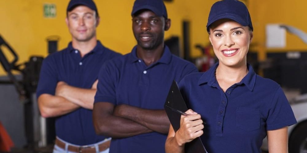 Unveiling the Benefits of Employee Uniforms