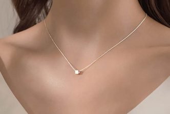 The Simple Necklace