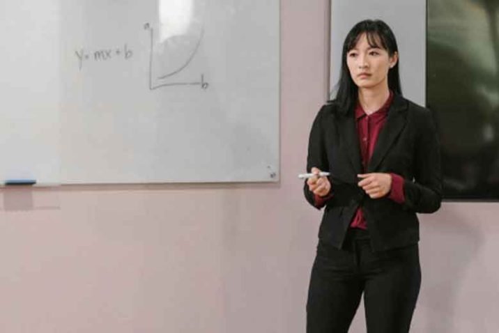 From Classroom to C-Suite: Career Pathways That Start with an MBA