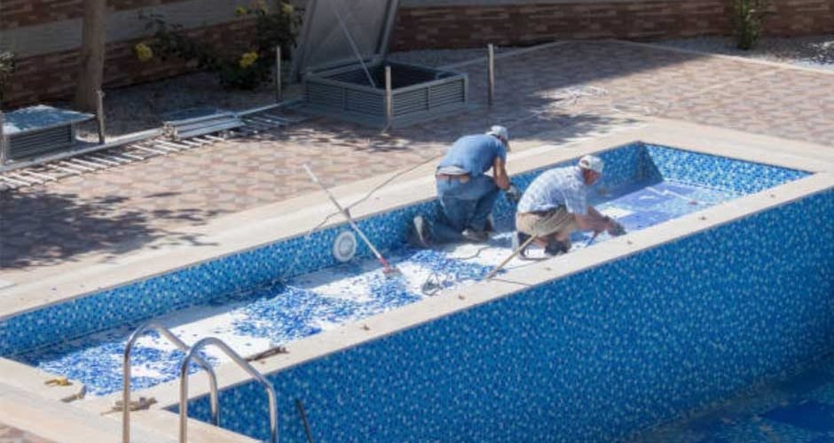7 Pool Maintenance Tips to Prevent Algae Growth This Summer