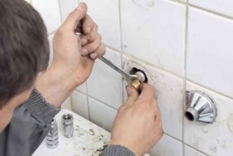 When Should Homeowners in El Cajon Call a Plumber?